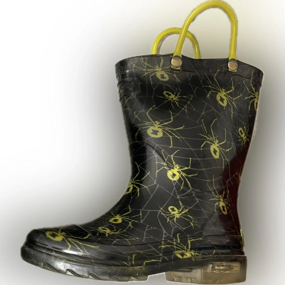 Western Chief Kids Rain Snow Light up Boots Waterproof Winter Spring Rubber, 10